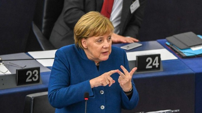 Меркел се обяви против затварянето на границите заради коронавируса